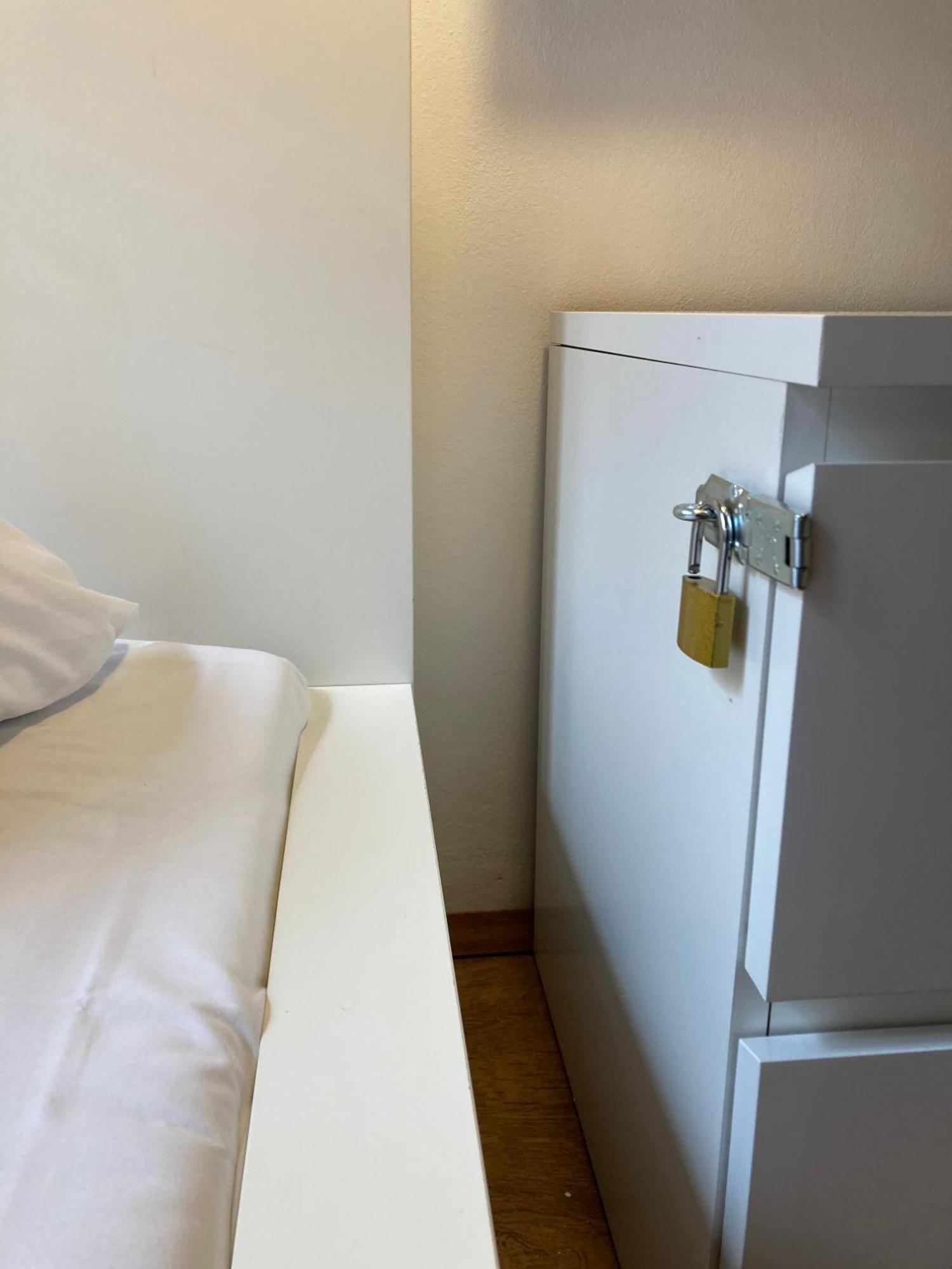 Hostel Minimal No 41 Berlin
